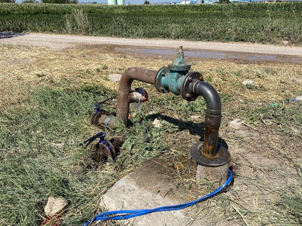 Manisa B&uuml;y&uuml;kşehir Belediyesi &uuml;reticilerin yanında