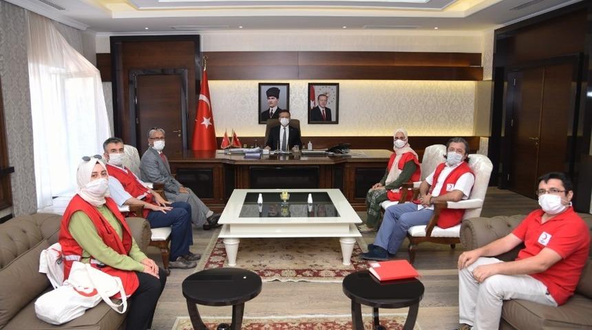 Vali Aksoy Kurban Vekaletini Kızılay’a verdi