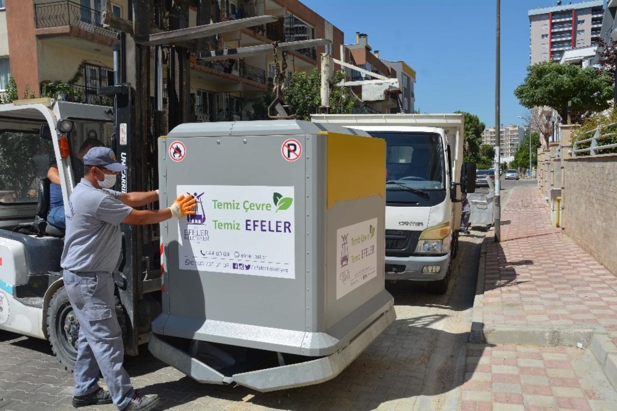 Efeler&rsquo;de &ccedil;&ouml;p konteynerleri yenilenmeye devam ediyor