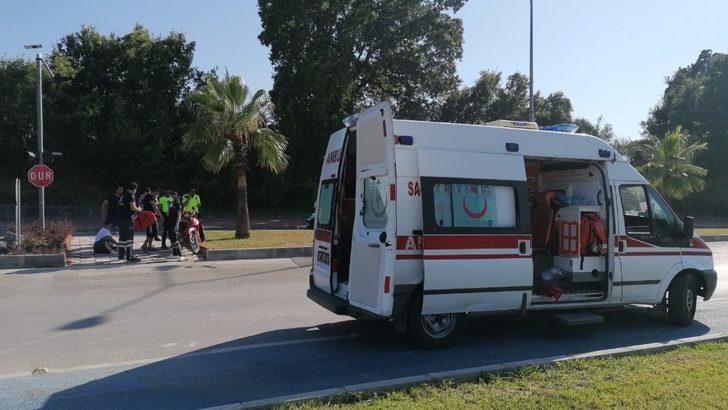 Ticari araç ile motosiklet çarpıştı: 1 yaralı G5