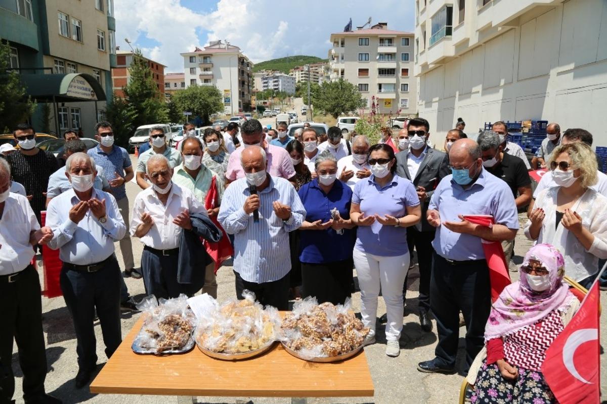 Tunceli&rsquo;de Ayasofya i&ccedil;in lokma dağıtıldı