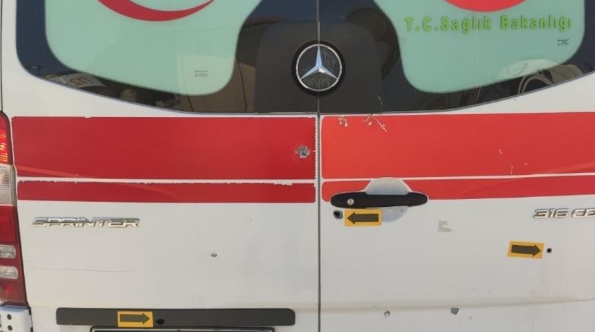 Diyarbakır&rsquo;da doğum vakasına giden ambulansa silahlı saldırı