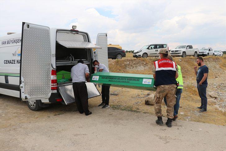 Van Gölü'nde teknenin batması sonucu kaybolan 2 kişinin daha cesedi bulundu G2
