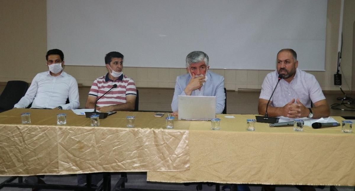 Van YY&Uuml;&rsquo;de &lsquo;15 Temmuz&rsquo; paneli