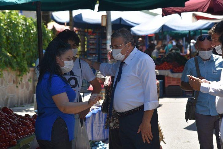 Başkan Çerçi yeniden açılan Karaköy Semt Pazarını gezdi G2
