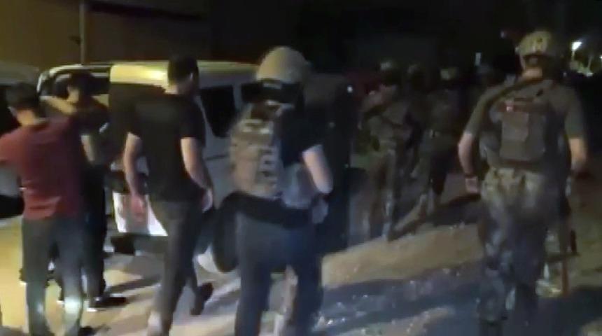 Bakan Soylu talimat verdi, yaşlıları hedef alan çete üyeleri yataklarından toplandı