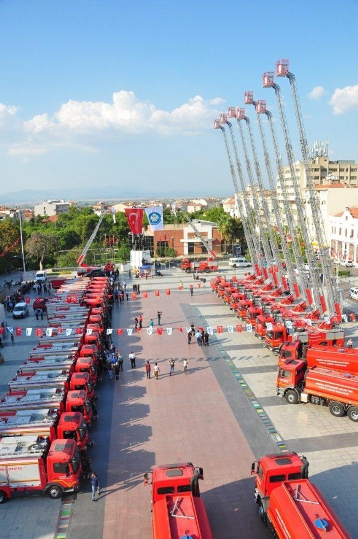Manisa Büyükşehir itfaiye filosunu güçlendirdi G4