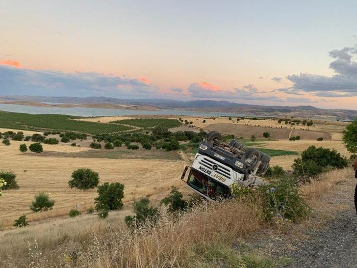 Elazığ’da beton mikseri devrildi: 1 yaralı G2