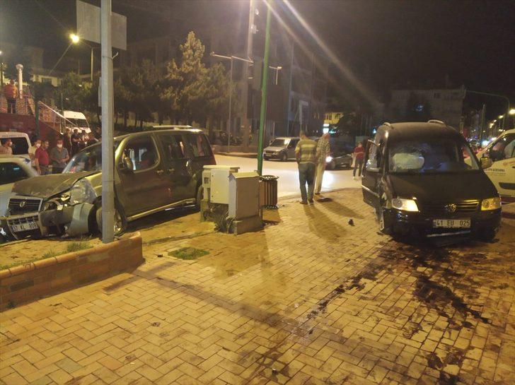 Kastamonu'da iki hafif ticari araç çarpıştı: 10 yaralı G2