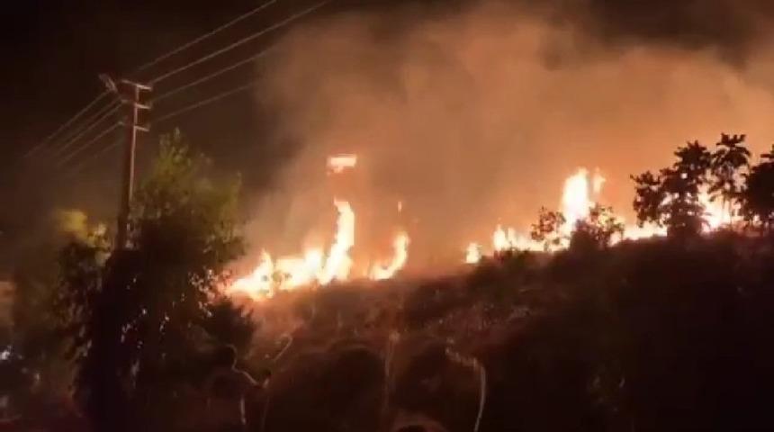 İzmir'de korkutan yangın! 