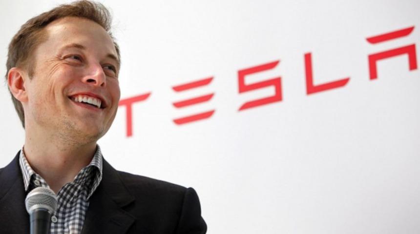 Elon Musk'ın şirketi Tesla araba satarak kazanamadığını Bitcoin ile kazandı!
