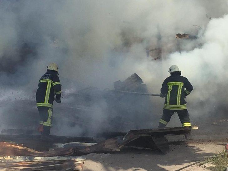 Müstakil evden yükselen alevler, itfaiye ekiplerini harekete geçirdi G2