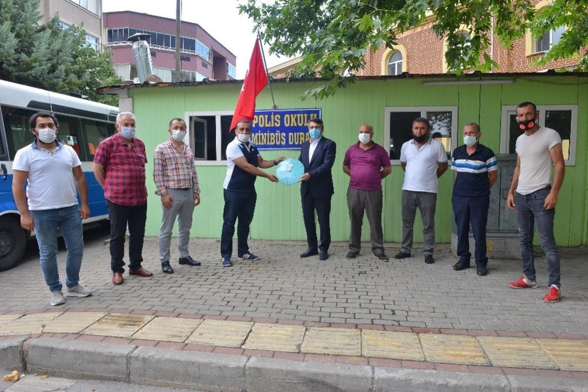Başkan Yılmaz&rsquo;dan minib&uuml;s şof&ouml;rlerine pandemi uyarısı