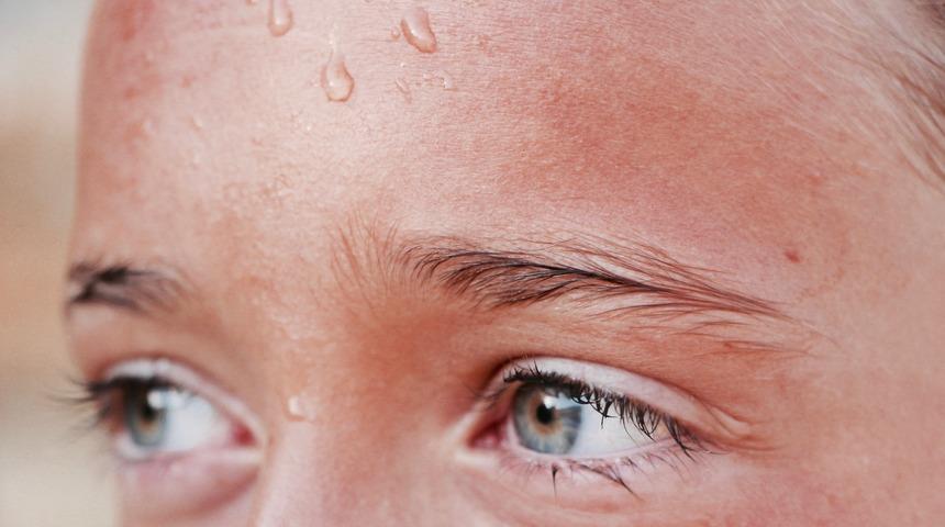 &Ccedil;ok terliyorsanız bu bitkisel tarifleri denemelisiniz! Yeşil &ccedil;ay, tuz, limon...