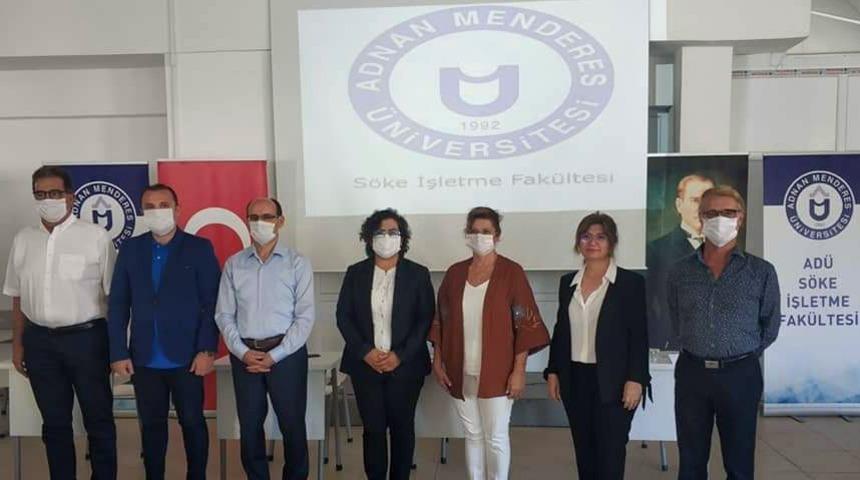 &lsquo;15 Temmuz ve T&uuml;rkiye&rsquo;de Demokrasi&rsquo; paneli S&ouml;ke&rsquo;de ger&ccedil;ekleşti