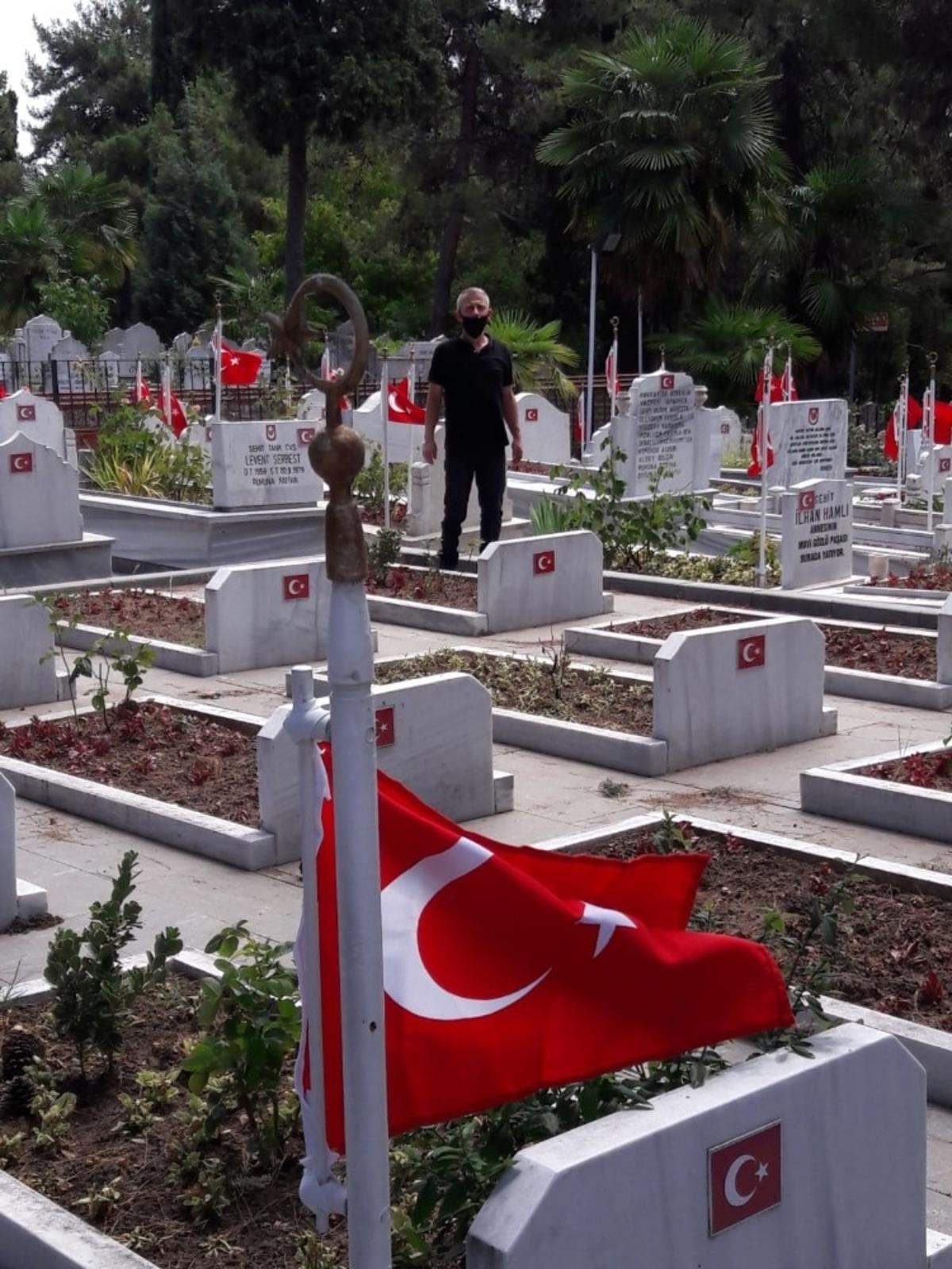 Şehitliklerde 15 Temmuz hazırlığı