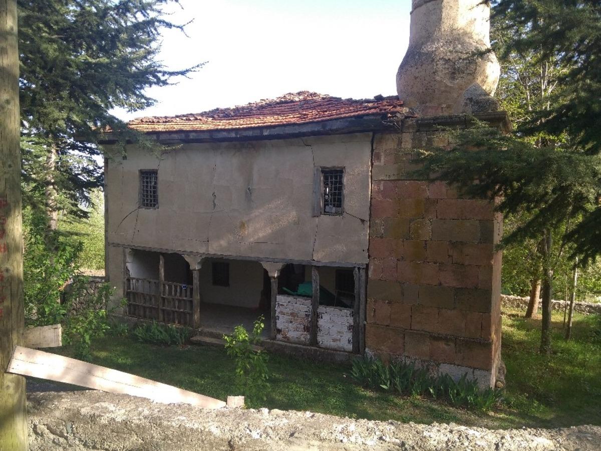 Osmanlı d&ouml;nemine ait tarihi &Uuml;&ccedil;k&ouml;y camii restore edilecek