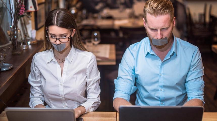 İngiltere'de 100 binden fazla 'modern k&ouml;le' var