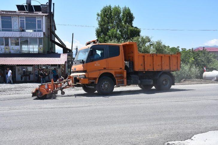Tatvan’da selden zarar gören bölgeler temizleniyor G2