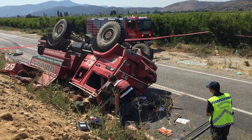Bakan Pakdemirli acı haberi duyurdu: 2 arkadaşımız şehit oldu