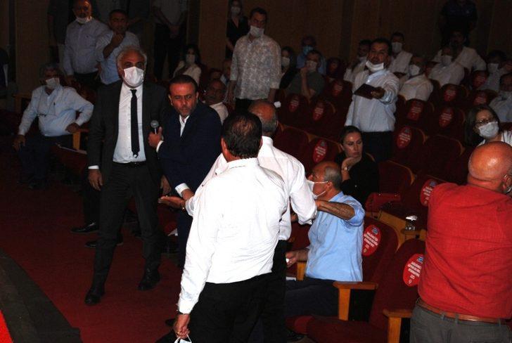 Büyükşehir’de gergin meclis G3