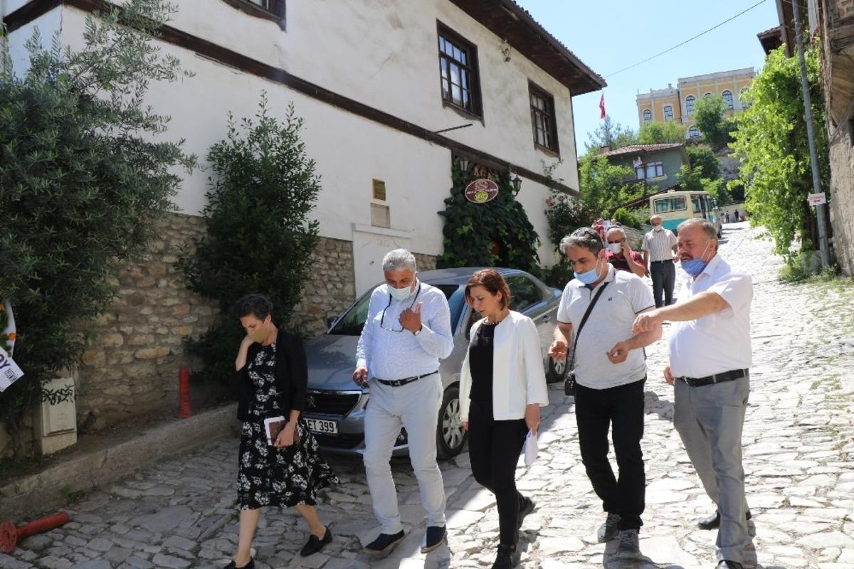 Başkan K&ouml;se muhtarlarla buluştu