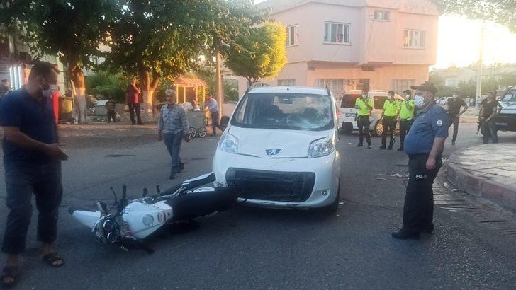 Otomobil ile motosiklet çarpıştı: 2 yaralı G1