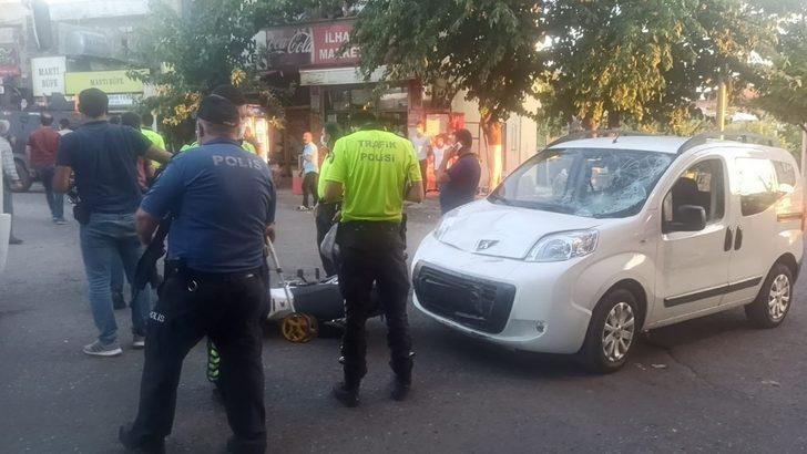 Otomobil ile motosiklet çarpıştı: 2 yaralı G4