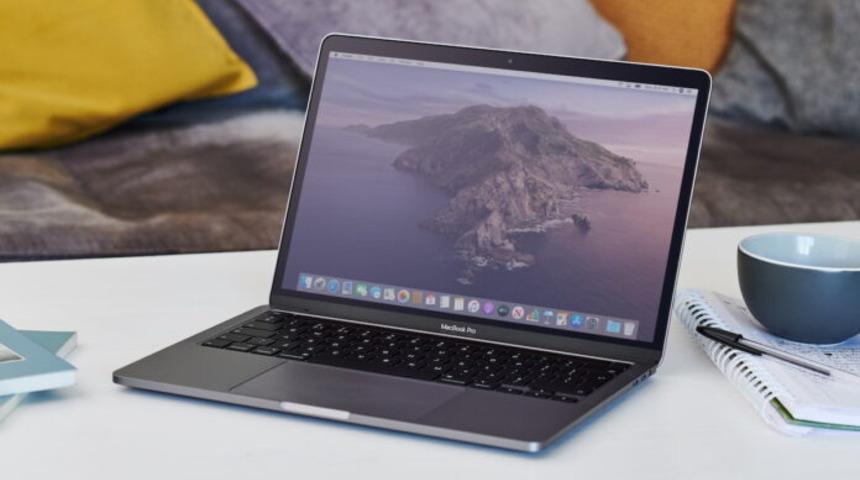 Apple, MacBook sahiplerini uyardı 