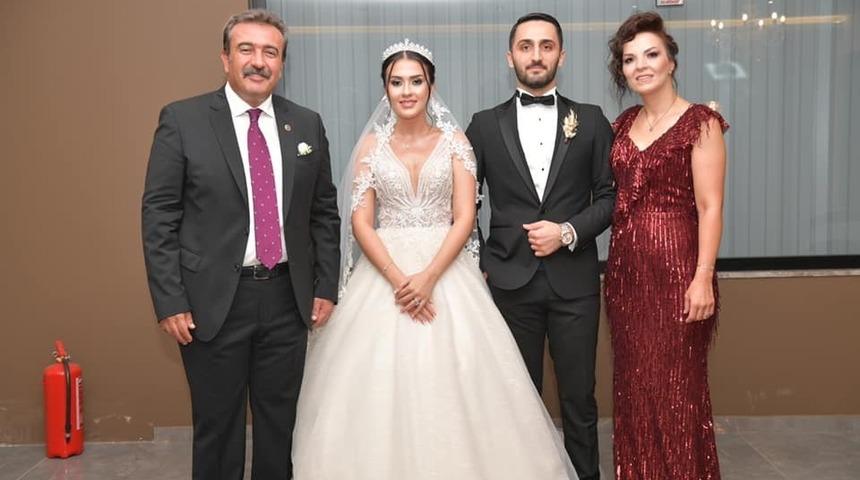 Başkan Çetin, kızı Melike’nin nikahını kıydı