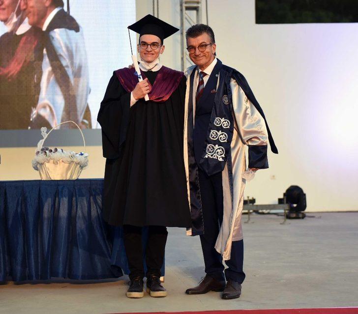 Egeli 419 hekim şifa dağıtacak G3