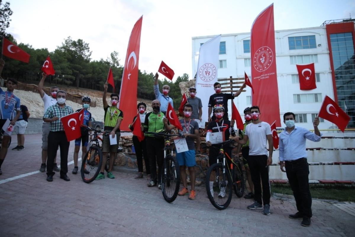 Adıyaman&rsquo;da dağ bisiklet turnuvası d&uuml;zenlendi