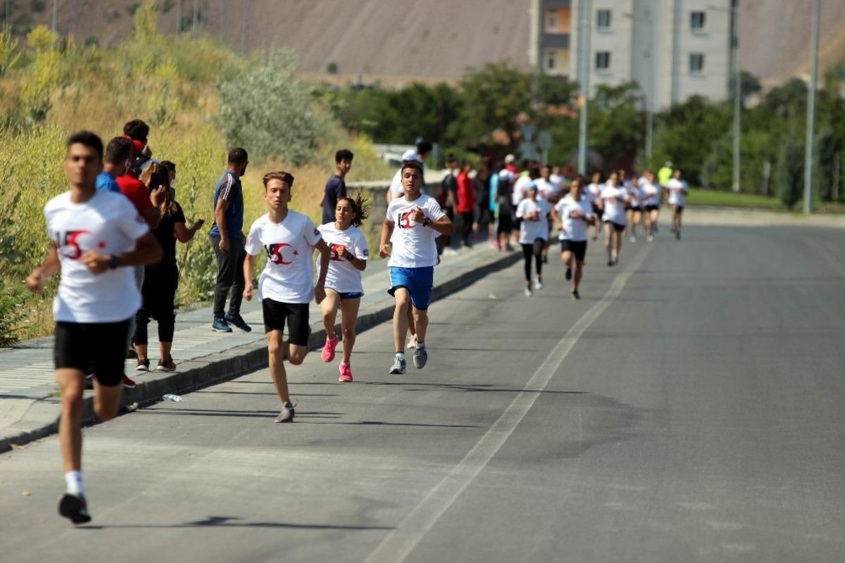 15 Temmuz Demokrasi ve Şehitleri Anma Koşusu yapıldı
