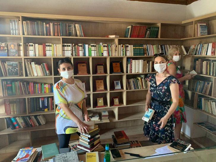 Ataol Behramoğlu Kitaplığı büyümeye devam ediyor G2