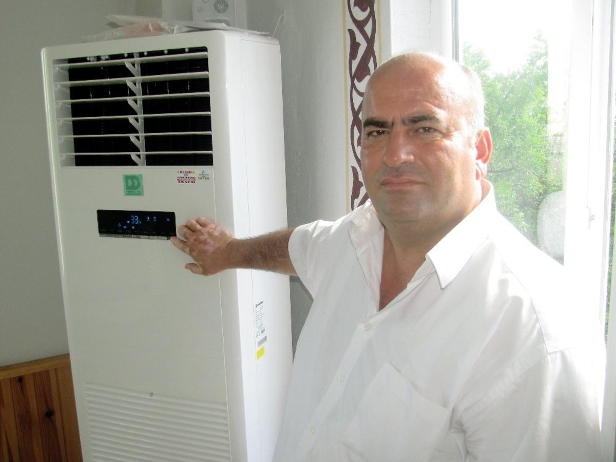 Yardım sever işadamından camiye klima