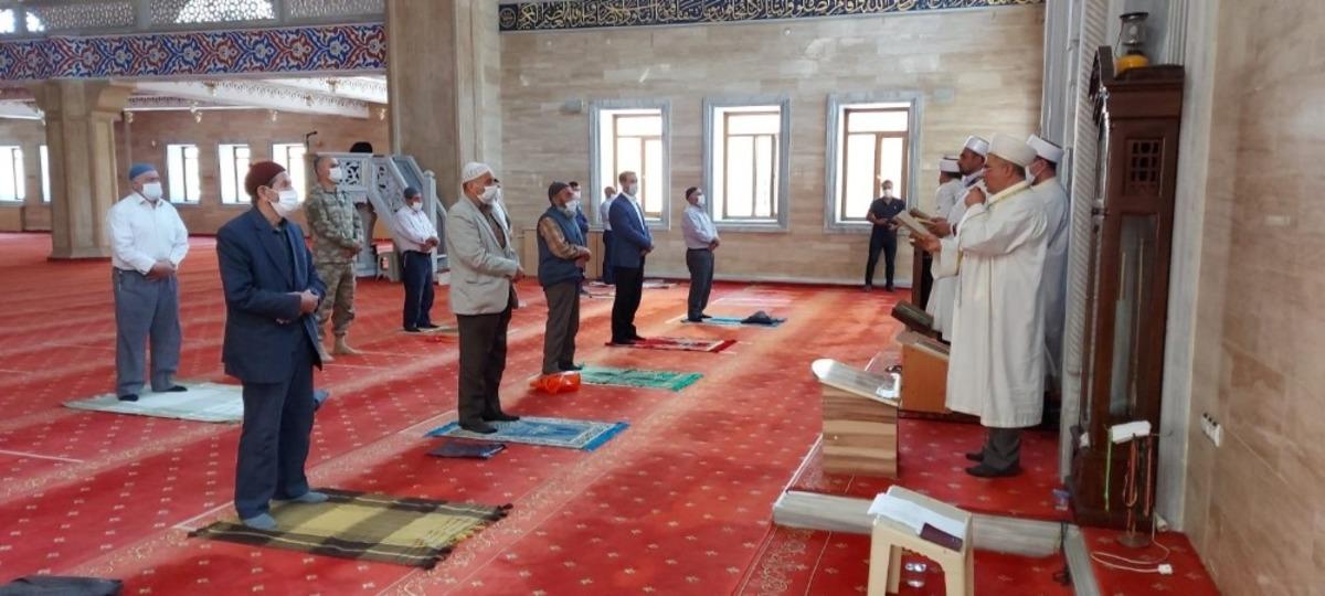 Tatvan&rsquo;da 15 Temmuz şehitleri i&ccedil;in mevlit okutuldu