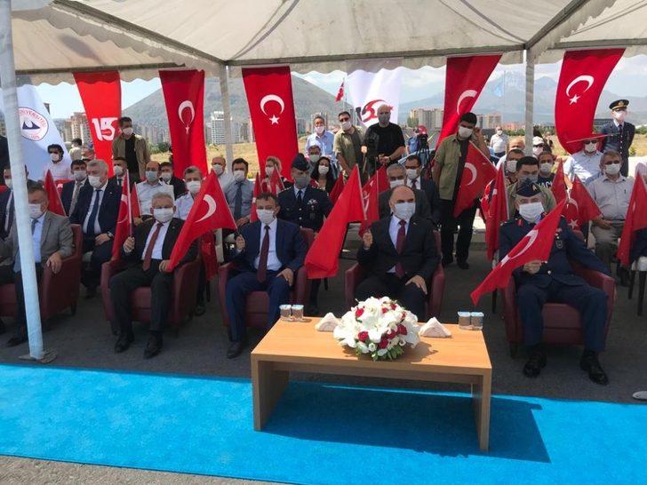 ERÜ 15 Temmuz Şehitler Caddesi açıldı G4