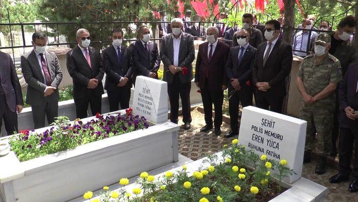 Erzurum’da 15 Temmuz şehitleri mezarı başında anıldı G3