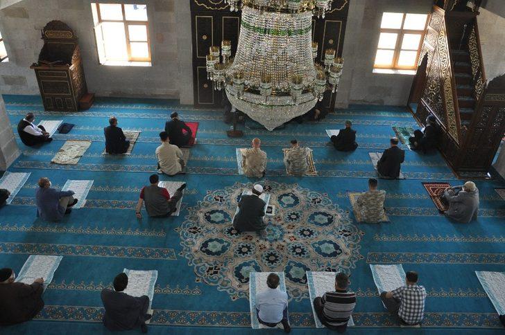 Kars’ta 15 Temmuz şehitleri için mevlit okutuldu G2