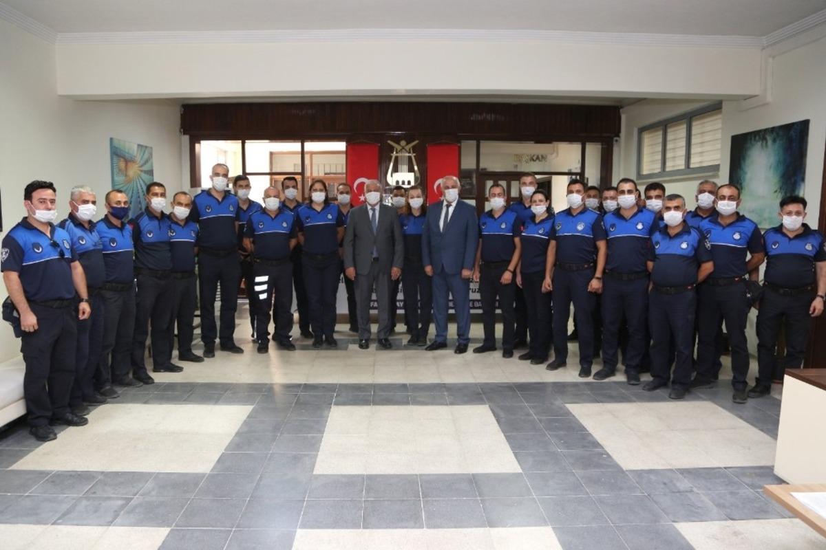 Başkan Atay&rsquo;dan Efeler Zabıtası&rsquo;na başarı belgesi