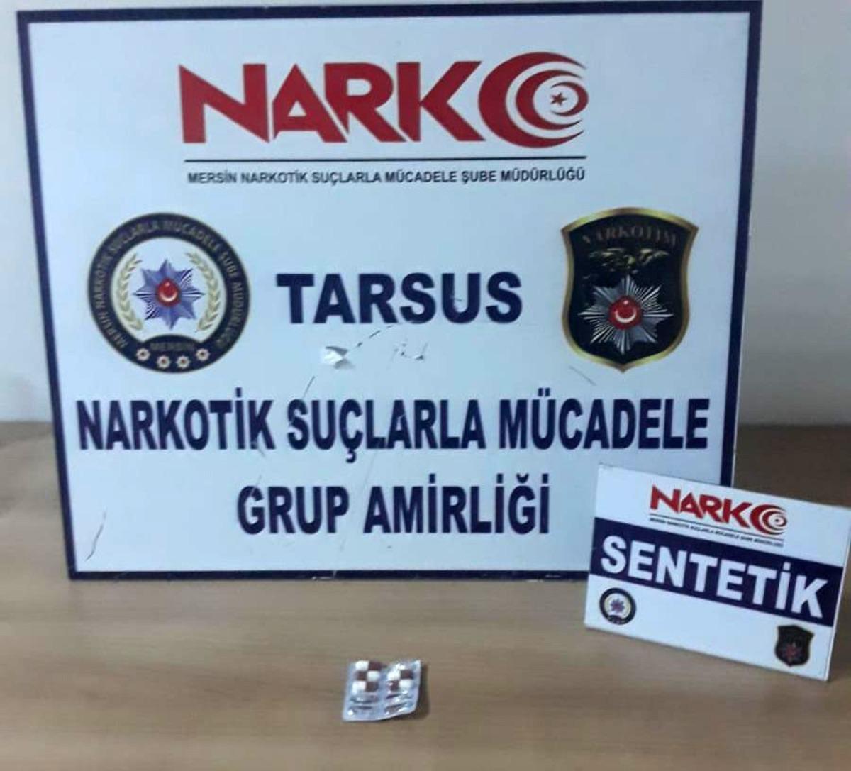 Kavgaya giden polis, uyuşturucu ele ge&ccedil;irdi