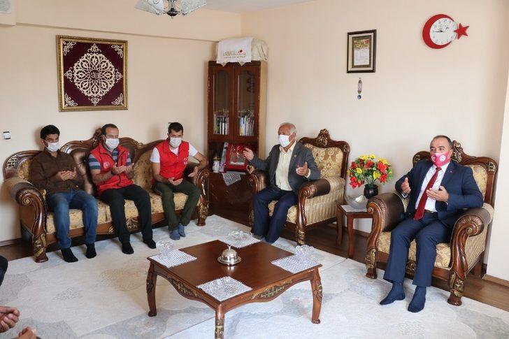 Ağrı GİSM’den şehit ailesine ziyaret G4