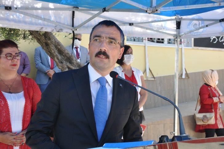 Büyük emekler sonucu tamamlanan Bayrak figürü törenle açıldı G5