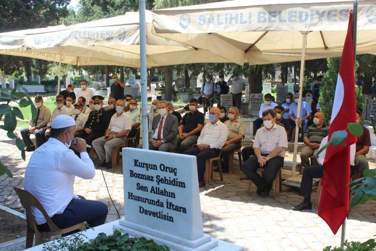 15 Temmuz şehitleri Salihli&rsquo;de dualarla anıldı