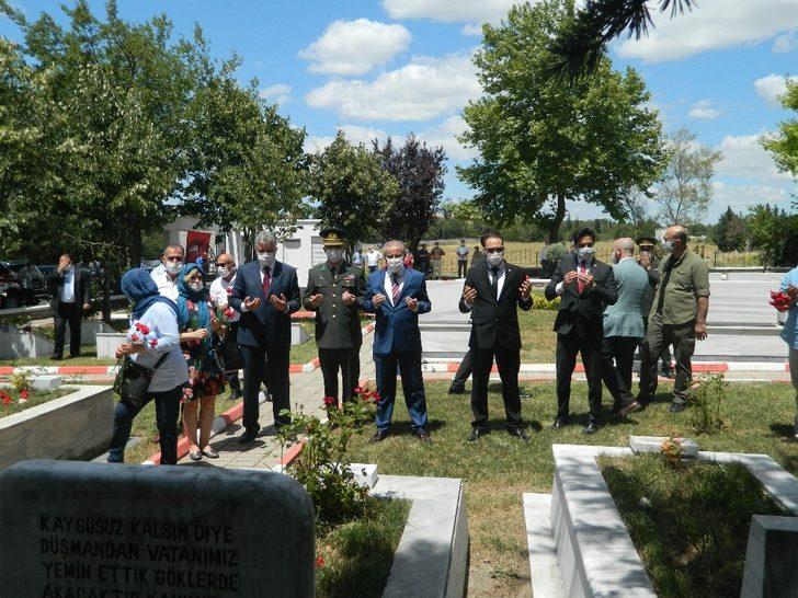 Dualar Lüleburgaz Şehitliğinden göğe yükseldi G2