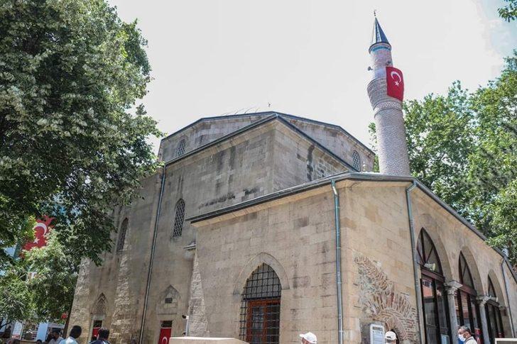 Karagöz Ahmet Paşa Camii ibadete açıldı G3