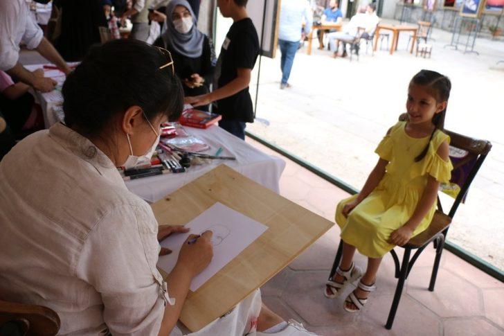 Tarihi külliyede çocuklarla renkli sanat günleri G4