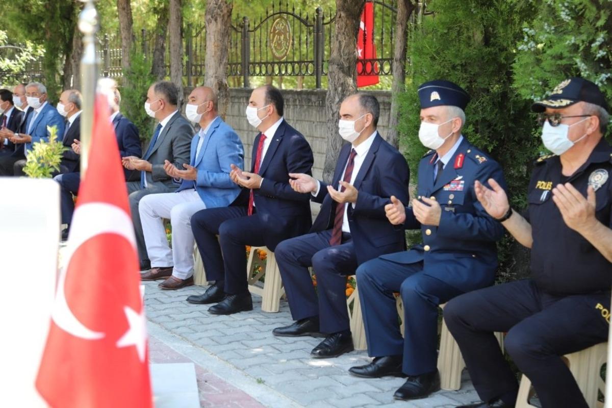 Başkan Altay: &ldquo;Milletimiz g&ouml;ğs&uuml;n&uuml; siper ederek darbeyi engelledi&rdquo;