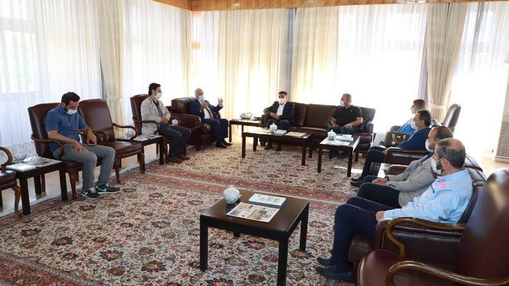 Müstakil ve Sanayici İş Adamları Derneği’nden Rektör Çomaklı’ya ziyaret G2