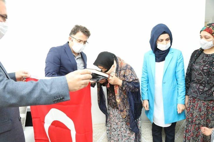 Kaymakam Çam şehit ailelerini ziyaret etti G2